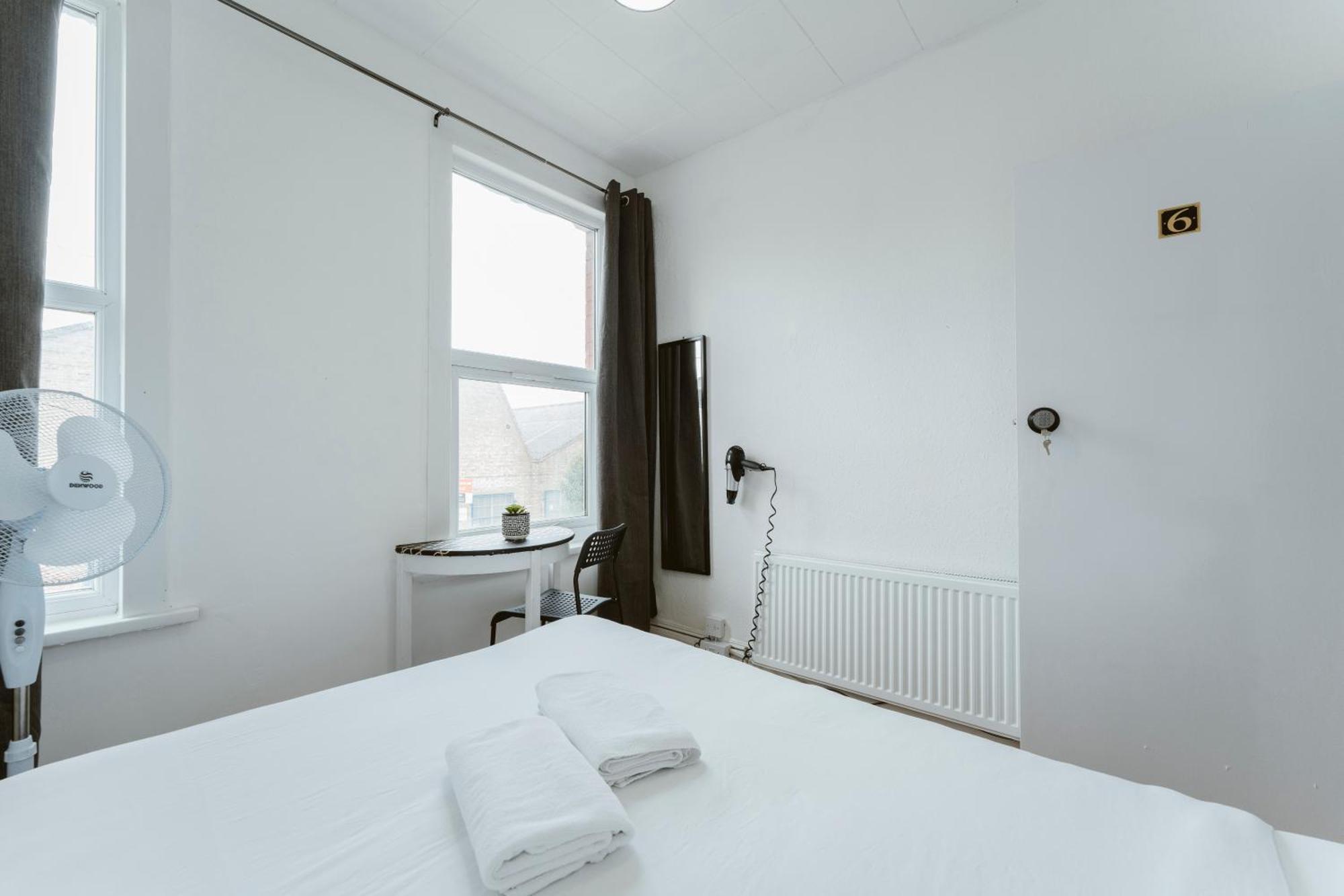 Manor House Great Rooms To Stay London Eksteriør bilde