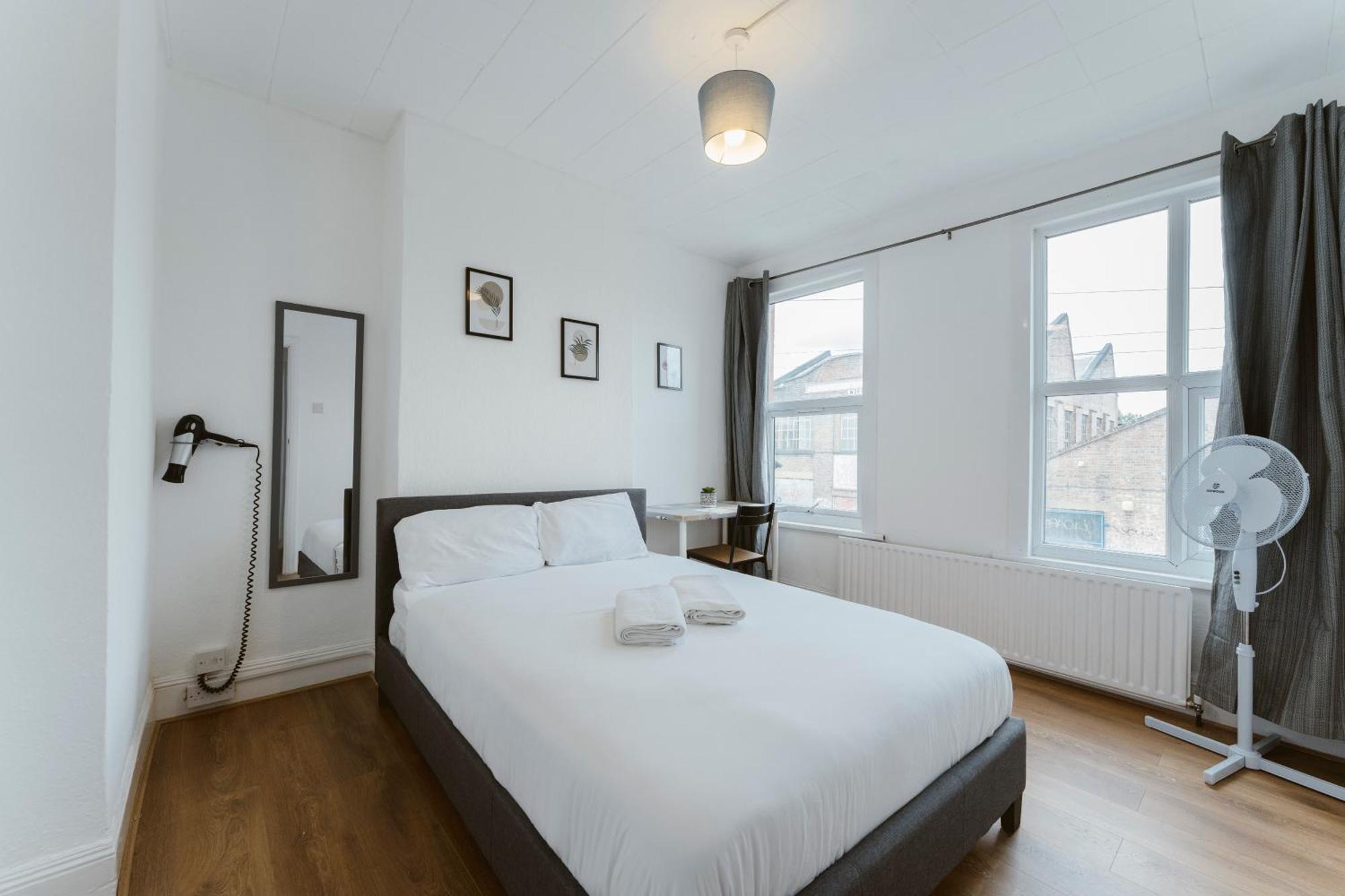 Manor House Great Rooms To Stay London Eksteriør bilde