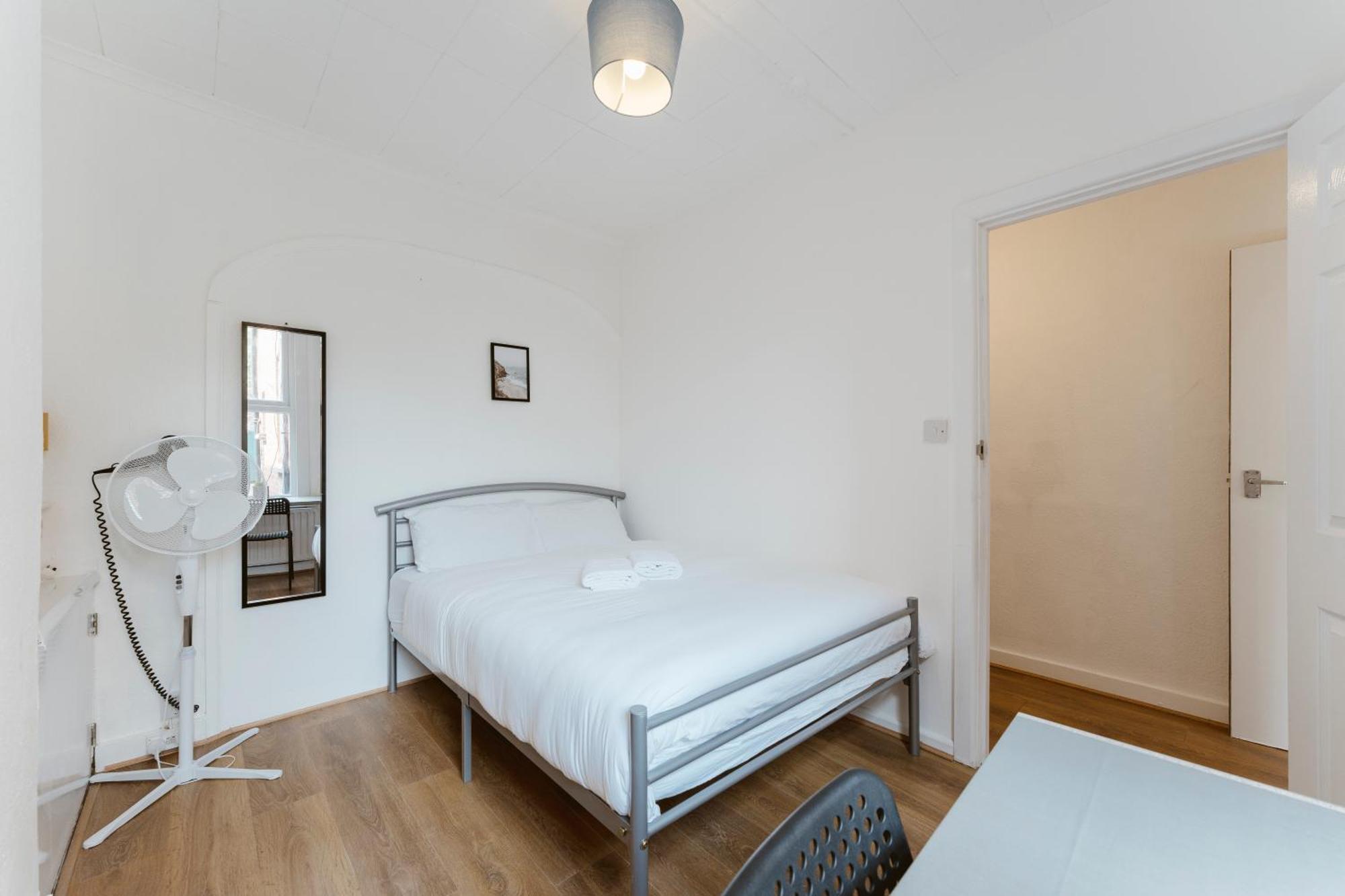 Manor House Great Rooms To Stay London Eksteriør bilde